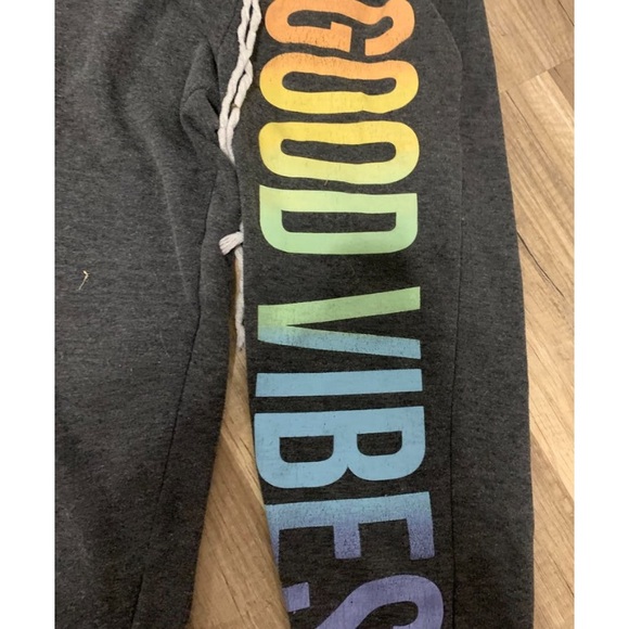 sweatpants - Picture 3 of 3